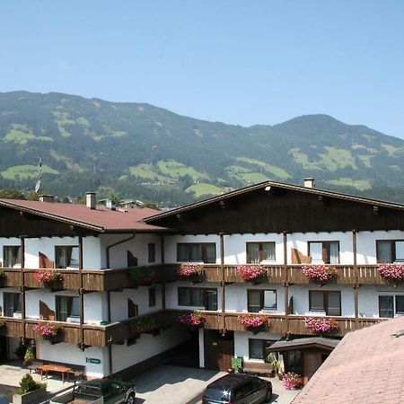 Gastehaus Daum Casa de hóspedes Fügen Exterior foto